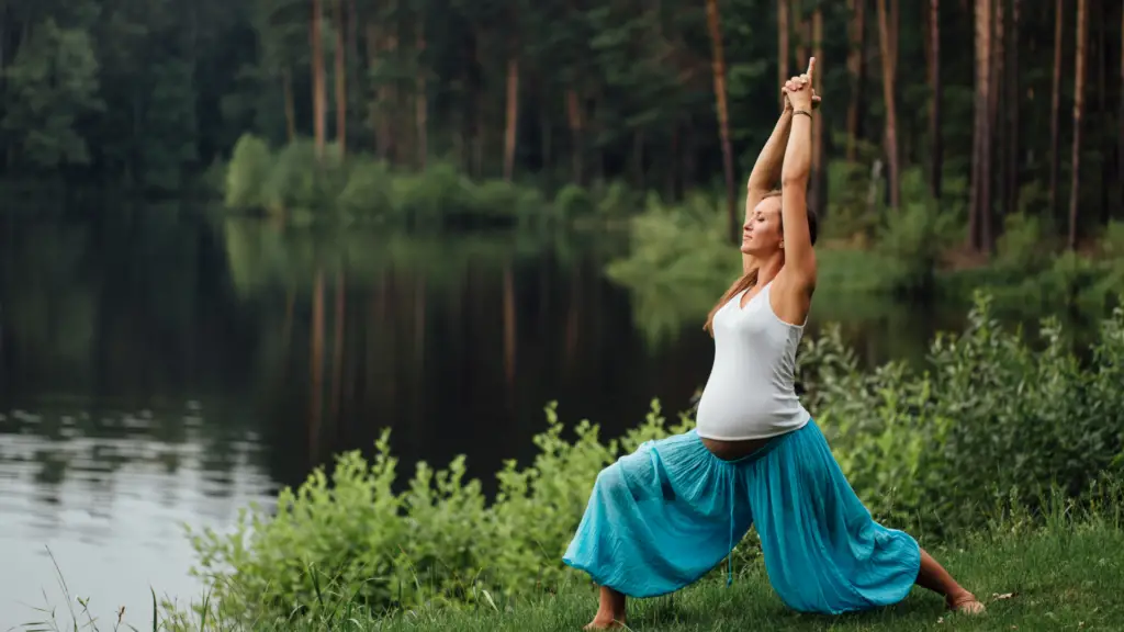 What To Look For When Choosing A Prenatal Yoga Teacher 🤰