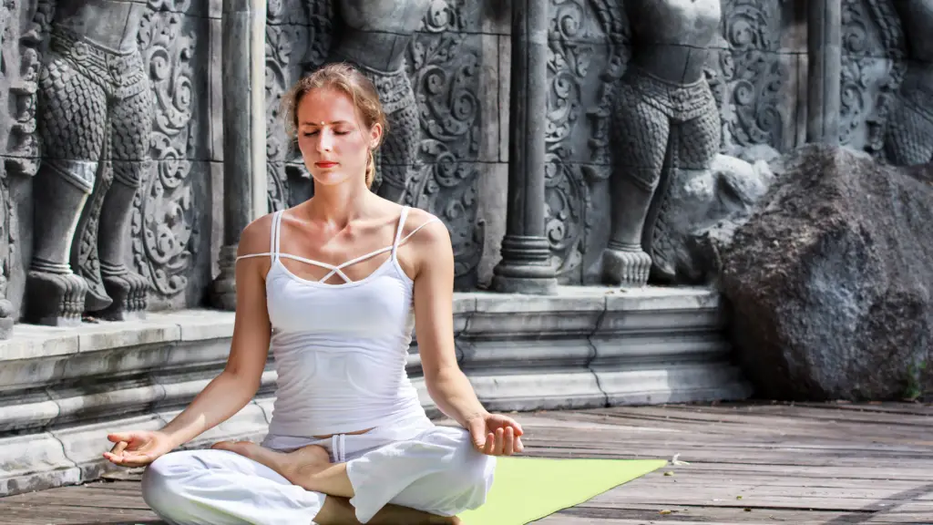 How Does Yoga Affect The Vagus Nerve? 🧠